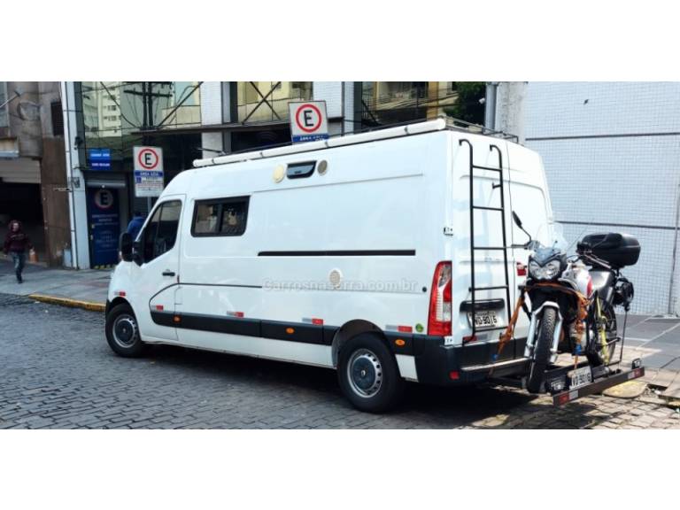 RENAULT - MASTER - 2015/2015 - Branca - R$ 290.000,00