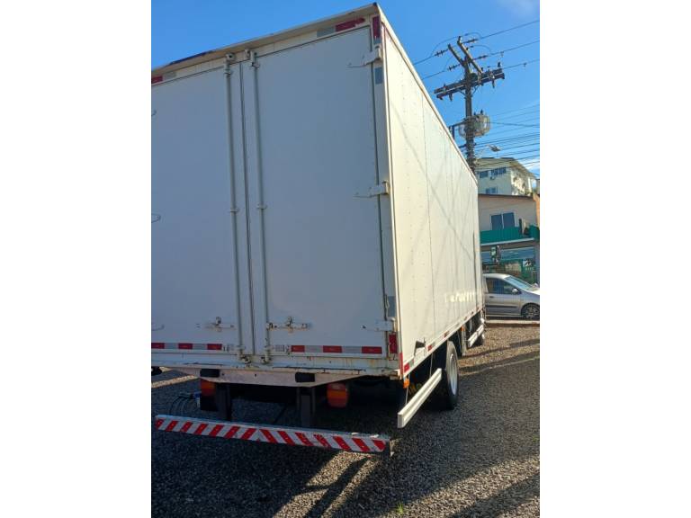 FORD - CARGO 1119 - 2019/2019 - Branca - R$ 273.000,00