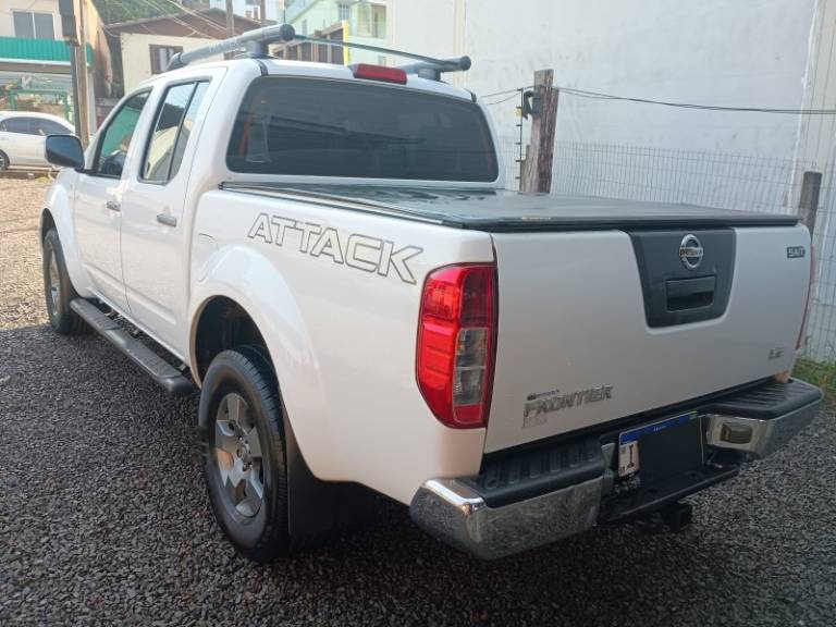 NISSAN - FRONTIER - 2013/2013 - Branca - R$ 95.000,00