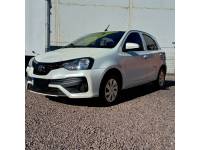 TOYOTA - ETIOS - 2019/2019 - Branca - R$ 72.800,00
