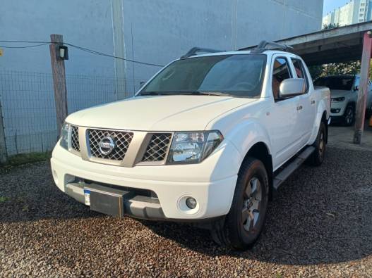 NISSAN - FRONTIER - 2013/2013 - Branca - R$ 95.000,00