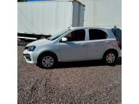 TOYOTA - ETIOS - 2019/2019 - Branca - R$ 72.800,00